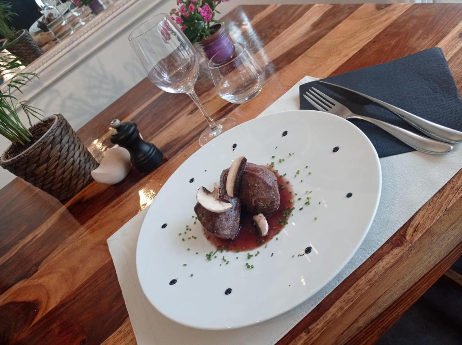 Hotel Les Fleurs Pontaubert Εξωτερικό φωτογραφία