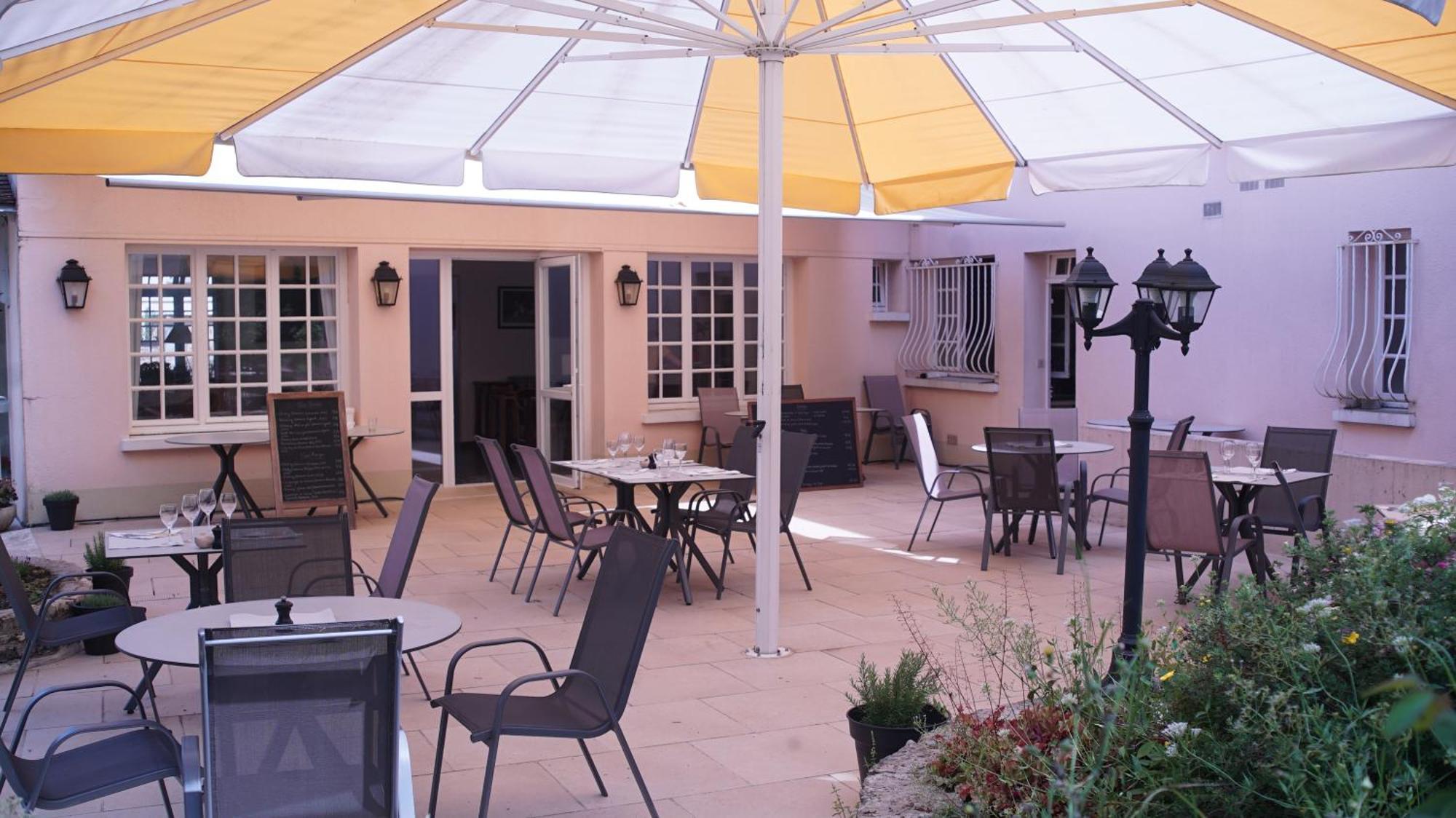 Hotel Les Fleurs Pontaubert Εξωτερικό φωτογραφία