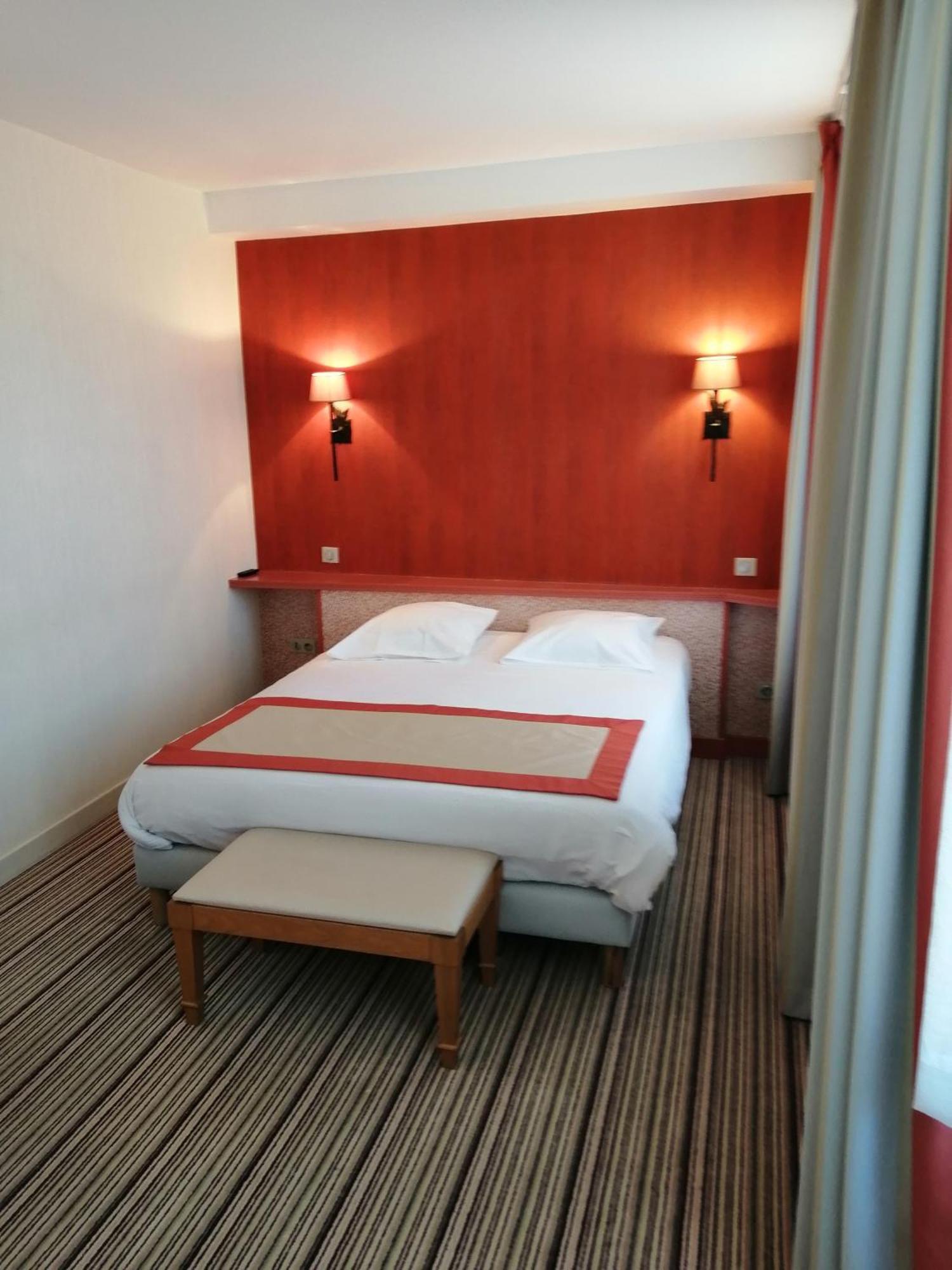 Hotel Les Fleurs Pontaubert Εξωτερικό φωτογραφία